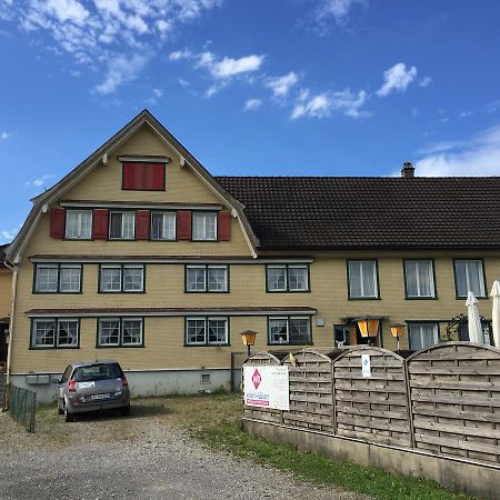 Wohlfuehloase Fuer Mensch Und Hund Panzió Uzwil Kültér fotó